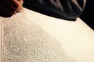 Insolite : un pre dessine un labyrinthe ultra complexe pour sa fille