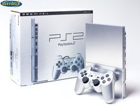 console sony playstation 2 : La PS2 Slim joue les camlons.